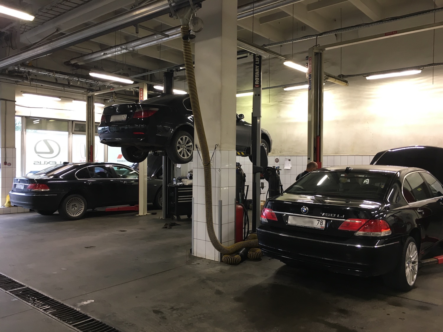 Техническое обслуживание и плановый ремонт автомобилей BMW